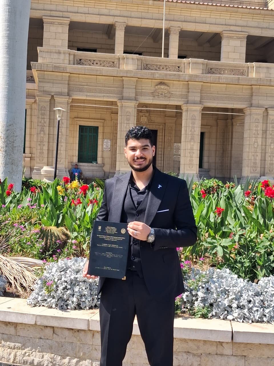 طارق ايمن